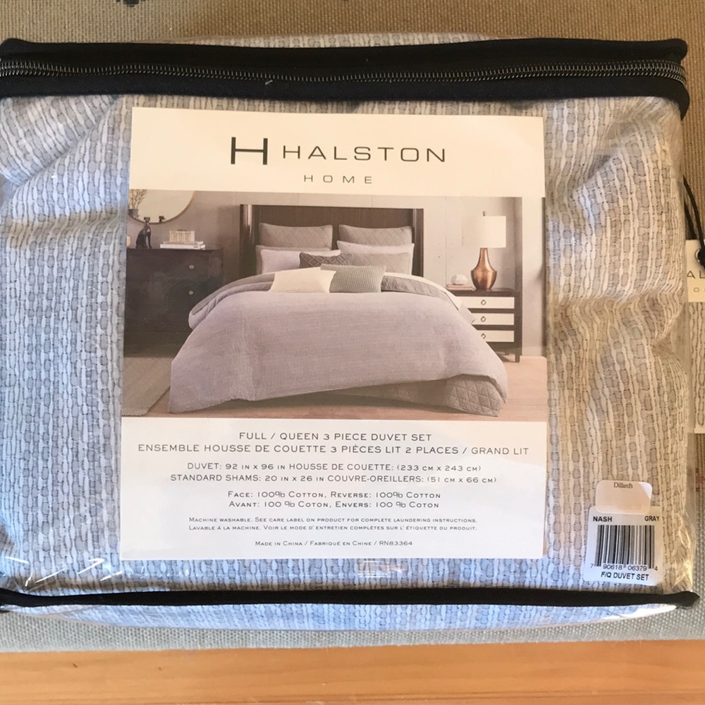 NWT H by Halston Home “Nash” F/Q Duvet Set